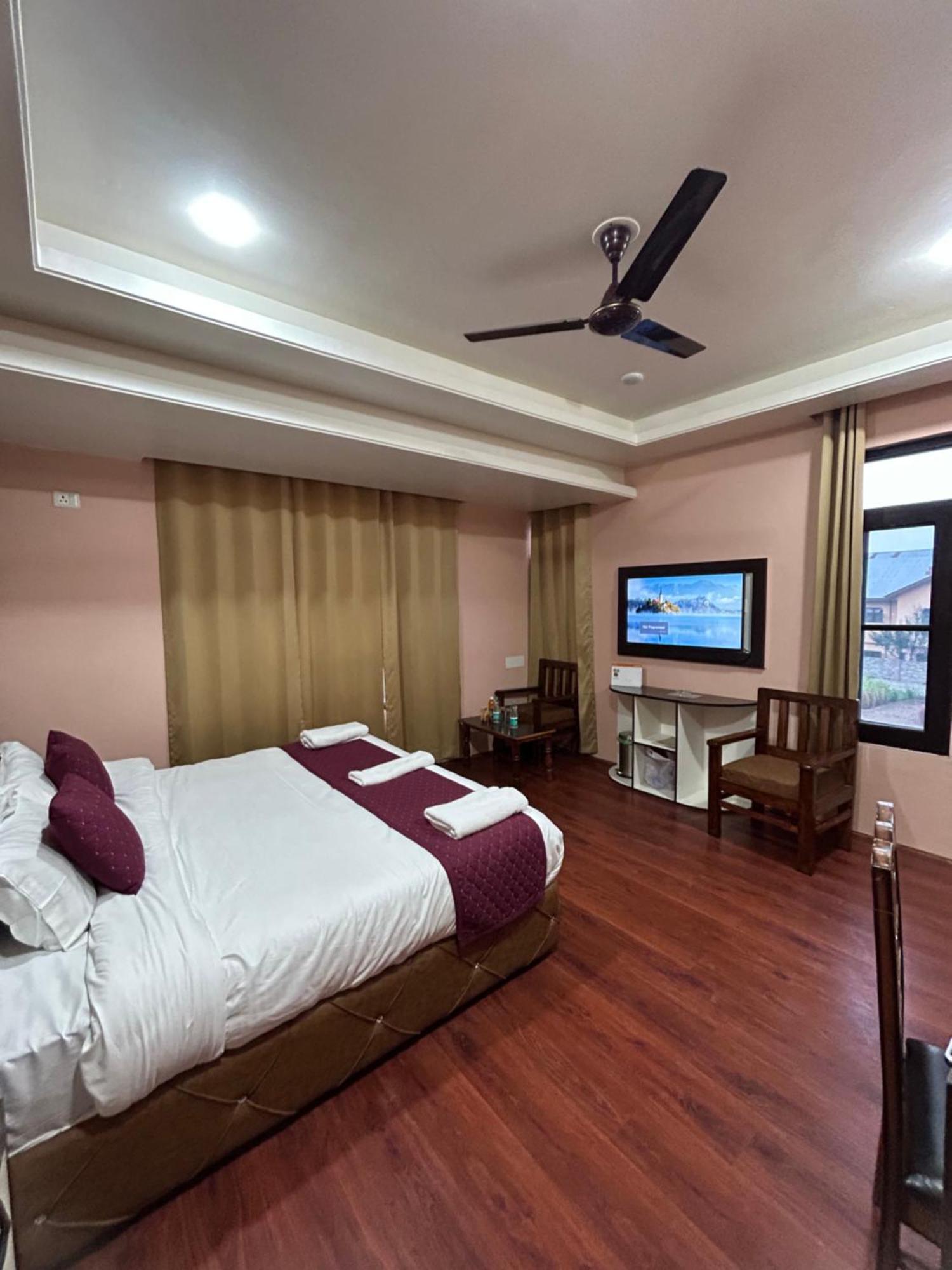 Fair Mount, Airport Road, Humhama Srinagar Hotell Eksteriør bilde